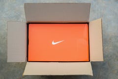 nike shoes delivery
