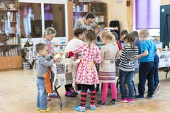 Kiev, Ukraine. November 13 2017. Junior high school students and a teacher entertain royalty free stock images Kiev, Ukraine. November 13 2017. Junior high school students and a teacher entertain royalty free stock images