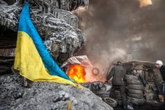 KIJÓW UKRAINA, Styczeń, - 25, 2014: Mszalni antyrządowi protesty Zdjęcia Royalty Free KIJÓW UKRAINA, Styczeń, - 25, 2014: Mszalni antyrządowi protesty Zdjęcia Royalty Free