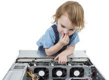 Kind mit Netzwerk-Computer lizenzfreies stockfoto Kind mit Netzwerk-Computer lizenzfreies stockfoto