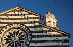 Kirche von St. Andrew Chiesa di Sant Andrea - Levanto, La Spezia, Italien - 17. Mai 2016 stockbild Kirche von St. Andrew Chiesa di Sant Andrea - Levanto, La Spezia, Italien - 17. Mai 2016 stockbild