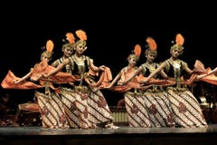 Klassisk dans Yogyakarta för rytmisk rörelse arkivfoto Klassisk dans Yogyakarta för rytmisk rörelse arkivfoto