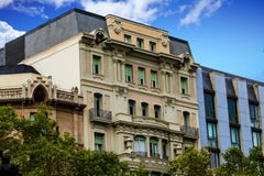 Klassiska Barcelona lägenheter royaltyfri fotografi Klassiska Barcelona lägenheter royaltyfri fotografi