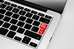 Klawiatura z czerwonym zakupu zakupy tematu teraz online guzikiem obraz royalty free Klawiatura z czerwonym zakupu zakupy tematu teraz online guzikiem obraz royalty free
