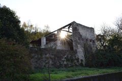 Kloster nära Iseo sjön royaltyfria foton Kloster nära Iseo sjön royaltyfria foton