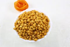 KNUSPRIGE NAMKEEN IMBISSE NAMKEEN FALHARI KACHORI BRIETEN CHANA stockbilder KNUSPRIGE NAMKEEN IMBISSE NAMKEEN FALHARI KACHORI BRIETEN CHANA stockbilder