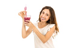 Kobieta z szkłem smoothie zdjęcie stock Kobieta z szkłem smoothie zdjęcie stock