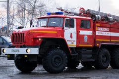 Kokpitu Czerwony firetruck Ural 5557 obrazy royalty free Kokpitu Czerwony firetruck Ural 5557 obrazy royalty free