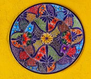 Kolorowy Ceramiczny meksykanina talerz Guanajuato Meksyk zdjęcie stock Kolorowy Ceramiczny meksykanina talerz Guanajuato Meksyk zdjęcie stock