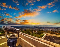 Kolorowy niebo nad Los Angeles przy zmierzchem obraz stock Kolorowy niebo nad Los Angeles przy zmierzchem obraz stock