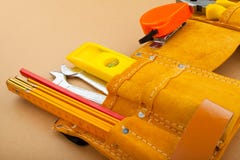 konstruktionshammaren tools fönstret arkivbild konstruktionshammaren tools fönstret arkivbild