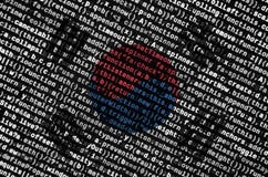 Korei Południowej flaga przedstawia na ekranie z programa kodem Pojęcie nowożytny technologii i miejsca rozwój obrazy stock Korei Południowej flaga przedstawia na ekranie z programa kodem Pojęcie nowożytny technologii i miejsca rozwój obrazy stock
