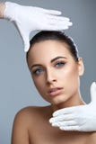 Kosmetische chirurgie Mooie Vrouw vóór Plastic Verrichting beau Royalty-vrije Stock Fotografie Kosmetische chirurgie Mooie Vrouw vóór Plastic Verrichting beau Royalty-vrije Stock Fotografie