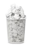 kosza śmieci odizolowywający papieru odpady Zdjęcie Stock kosza śmieci odizolowywający papieru odpady Zdjęcie Stock