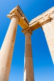 KOURION, CYPRUS/GREECE - 24-ОЕ ИЮЛЯ: Висок Аполлона около Kourion стоковая фотография rf KOURION, CYPRUS/GREECE - 24-ОЕ ИЮЛЯ: Висок Аполлона около Kourion стоковая фотография rf