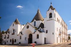 Kościół Sant ` Antonio da Padova, Alberobello, Włochy Alberobello Apulia Włochy obrazy stock Kościół Sant ` Antonio da Padova, Alberobello, Włochy Alberobello Apulia Włochy obrazy stock