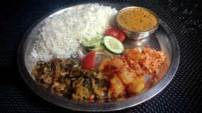 Krajowy Indiański naczynia thali warzywo obrazy royalty free Krajowy Indiański naczynia thali warzywo obrazy royalty free