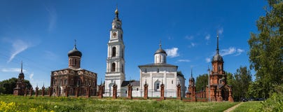 kremlin volokolamsk Den arkitektoniska helheten i Volokolamsk, en monument av kultur, historia och arkitektur arkivfoton kremlin volokolamsk Den arkitektoniska helheten i Volokolamsk, en monument av kultur, historia och arkitektur arkivfoton