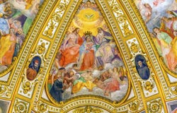 Kröna den Mary Chiesa San Marcello al Corso kyrkan Rome Italien Royaltyfri Bild Kröna den Mary Chiesa San Marcello al Corso kyrkan Rome Italien Royaltyfri Bild