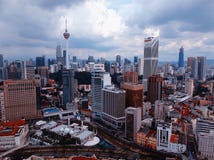 Kuala Lumpur, Maleisië - December 28, 2017: Luchtmening van Kuala Lumpur City-horizon stock fotografie Kuala Lumpur, Maleisië - December 28, 2017: Luchtmening van Kuala Lumpur City-horizon stock fotografie