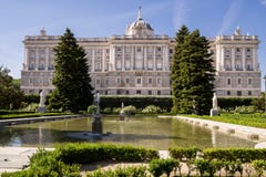 Kunglig slott i Madrid, Spanien arkivbild Kunglig slott i Madrid, Spanien arkivbild