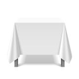 Kwadratowy stół zakrywający z białym tablecloth ilustracji Kwadratowy stół zakrywający z białym tablecloth ilustracji