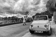 Kwiecień 27th 2018 500 obok wontonu w Paryż - Paryż Francja, Fiat, - fotografia stock Kwiecień 27th 2018 500 obok wontonu w Paryż - Paryż Francja, Fiat, - fotografia stock