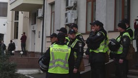 Kyiv, Ucrania 9 de abril de 2019 Los activistas y los partidarios del partido político del cuerpo nacional asisten a una reunión Kyiv, Ucrania 9 de abril de 2019 Los activistas y los partidarios del partido político del cuerpo nacional asisten a una reunión