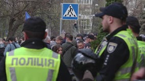 Kyiv, Ουκρανία 9 Απριλίου 2019 Τα ενεργά στελέχη και οι υποστηρικτές του εθνικού πολιτικού κόμματος σώματος παρευρίσκονται σε μια απόθεμα βίντεο Kyiv, Ουκρανία 9 Απριλίου 2019 Τα ενεργά στελέχη και οι υποστηρικτές του εθνικού πολιτικού κόμματος σώματος παρευρίσκονται σε μια απόθεμα βίντεο