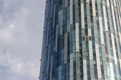 Kółkowa budynek biurowy fasada Obrazy Stock Kółkowa budynek biurowy fasada Obrazy Stock