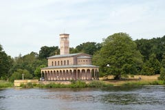 L'Allemagne, Berlin, Wannsee, église images libres de droits L'Allemagne, Berlin, Wannsee, église images libres de droits