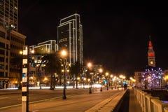 L'Embarcadero par nuit, San Francisco photo libre de droits L'Embarcadero par nuit, San Francisco photo libre de droits