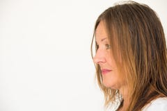 L'espace mûr attrayant de copie de femme de profil Photo stock L'espace mûr attrayant de copie de femme de profil Photo stock