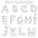 L'illustration avec l'alphabet latin, la partie, d'A à M, le chat drôle de bande dessinée sous forme de lettres, livre de coloria illustration libre de droits L'illustration avec l'alphabet latin, la partie, d'A à M, le chat drôle de bande dessinée sous forme de lettres, livre de coloria illustration libre de droits