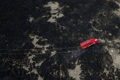 L?schfahrzeug auf Feuervogelperspektive stockbilder L?schfahrzeug auf Feuervogelperspektive stockbilder