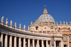 La basilique de St Peter majestueux à Rome, Vatican, Italie photos libres de droits La basilique de St Peter majestueux à Rome, Vatican, Italie photos libres de droits