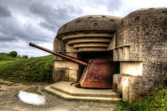 La batterie allemande de côte de Longues-sur-MER, Normandie, France photographie stock libre de droits La batterie allemande de côte de Longues-sur-MER, Normandie, France photographie stock libre de droits