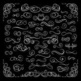 La collection de vecteur de dessins de craie calligraphiques, les remous blancs a isolé illustration libre de droits La collection de vecteur de dessins de craie calligraphiques, les remous blancs a isolé illustration libre de droits