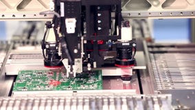La electrónica automatizada parte la línea de la fabricación metrajes La electrónica automatizada parte la línea de la fabricación metrajes