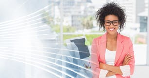 La femme millénaire d'affaires arme la transition pliée et blanche d'interface image stock La femme millénaire d'affaires arme la transition pliée et blanche d'interface image stock