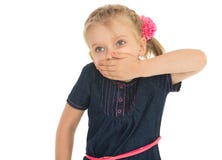 La fille ferme la bouche à la main photographie stock libre de droits La fille ferme la bouche à la main photographie stock libre de droits