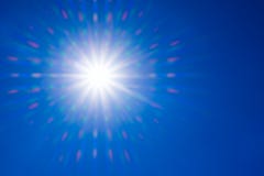 La natura espone al sole la radiazione leggera del prezzo della lente con lo spettro per fondo, il contesto, il modello & la cart immagini stock libere da diritti La natura espone al sole la radiazione leggera del prezzo della lente con lo spettro per fondo, il contesto, il modello & la cart immagini stock libere da diritti