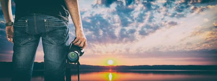 La passion de personne de photo de dslr d'appareil-photo photographique de photographe se surpassent photographie stock La passion de personne de photo de dslr d'appareil-photo photographique de photographe se surpassent photographie stock