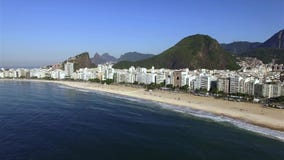La playa famosa de Copacabana en Rio de Janeiro El Brasil Suramérica La playa famosa de Copacabana en Rio de Janeiro El Brasil Suramérica