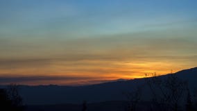 La période du crépuscule au-dessus des montagnes andines images libres de droits La période du crépuscule au-dessus des montagnes andines images libres de droits