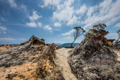 La roccia di Lincoln vicino a Wentworth Falls nelle montagne blu, NSW, immagine stock libera da diritti La roccia di Lincoln vicino a Wentworth Falls nelle montagne blu, NSW, immagine stock libera da diritti