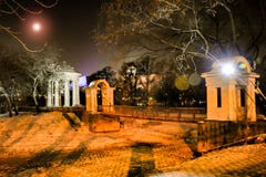 La Russia yekaterinburg Giardino di Kharitonovsky nell'inverno fotografia stock La Russia yekaterinburg Giardino di Kharitonovsky nell'inverno fotografia stock