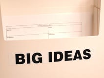 La scatola della raccolta ha identificato le grandi idee con la forma vuota fotografia stock libera da diritti La scatola della raccolta ha identificato le grandi idee con la forma vuota fotografia stock libera da diritti