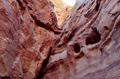 La textura de las rocas del gran barranco rojo en Eilat en Israel fotos de archivo La textura de las rocas del gran barranco rojo en Eilat en Israel fotos de archivo