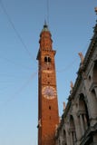 La tour a appelé Torre Bissara en VICENZA City en Italie Photo stock La tour a appelé Torre Bissara en VICENZA City en Italie Photo stock
